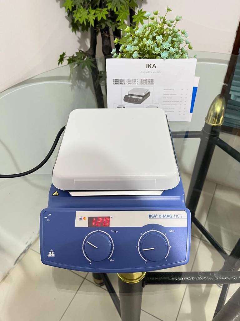 Hot Plate Magnetic Stirrer IKA C Mag HS 7 Cat. 3581200