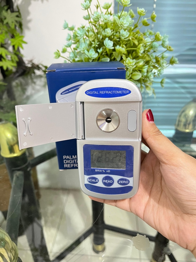 Plam Digital Refractometer Wide Range Brix and nD Range 0 - 95% Lohand