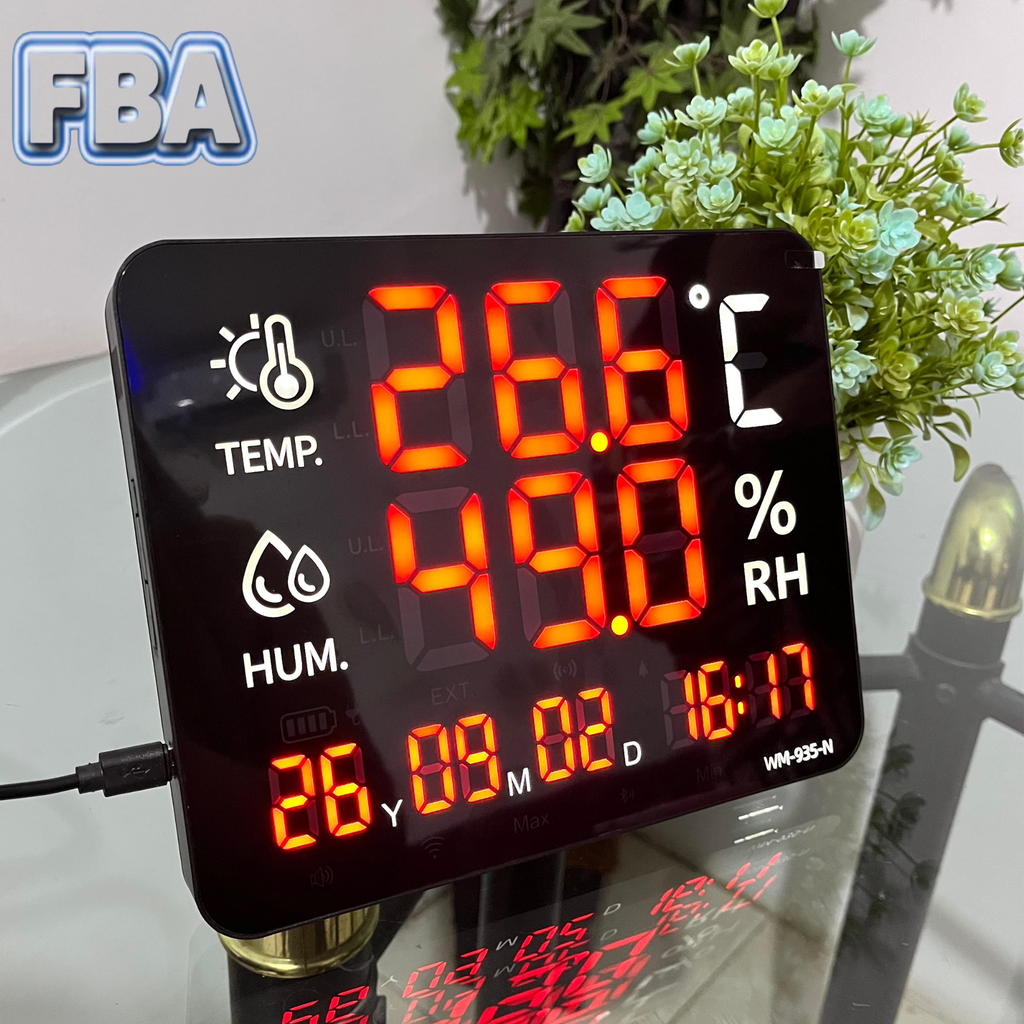 Medium Display Thermohygrometer 8 Inch with Time and Date