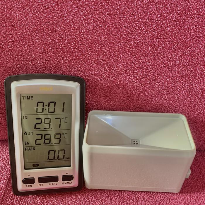 Wireless Rain Gauge Meter WH-0531-1 with in / out Thermometer MISOL