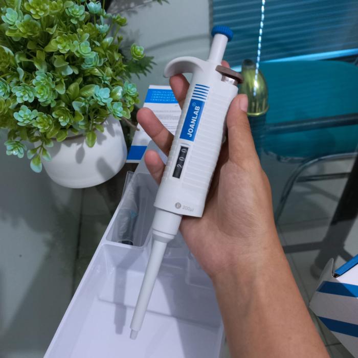 Micro Pipette 20 - 200u1 Autoclavable Pipette JOANLAB