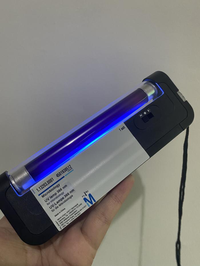 UV Lamp For Microbiology 366 nm Brand MERCK 1.13203.0001