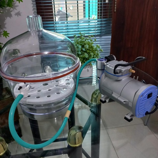 Vacuum Desiccator With Plate 5311-0250 Plus Vacuum Pump Rocker 300