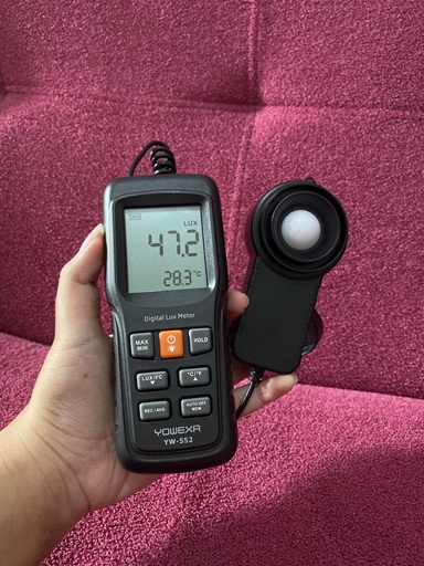 YOWEXA Lux Meter Digital Model YW-552 dengan Fitur MAX MIN dan LCD Display untuk Pengukuran Cahaya Akurat